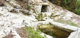 pradines-la-fontaine-lavoir