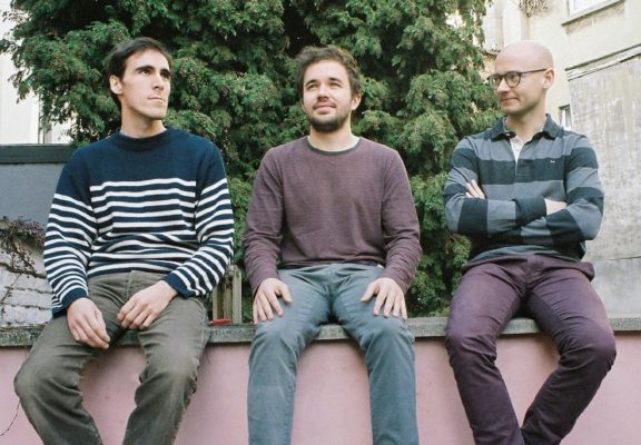 L’attribut alt de cette image est vide, son nom de fichier est llumweb-576x400.jpg.